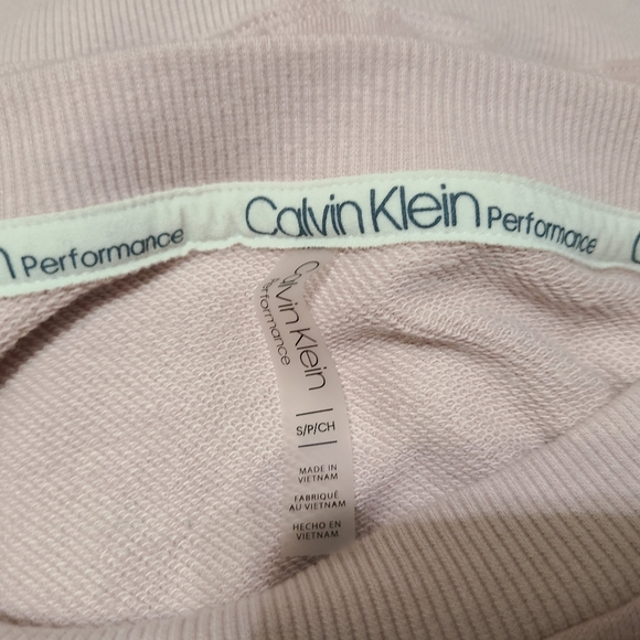 Calvin Klein Woman's Pink Long Sleeve Crewneck Sweatshirt, Size: Small - Picture 13 of 14